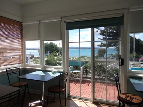 Freycinet Waters - Accommodation Gladstone 11