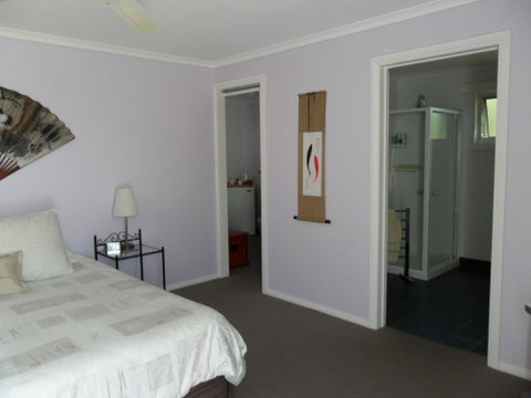 Freycinet Waters - Accommodation Gladstone 14
