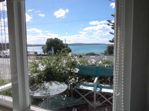 Freycinet Waters - Accommodation Gladstone 10