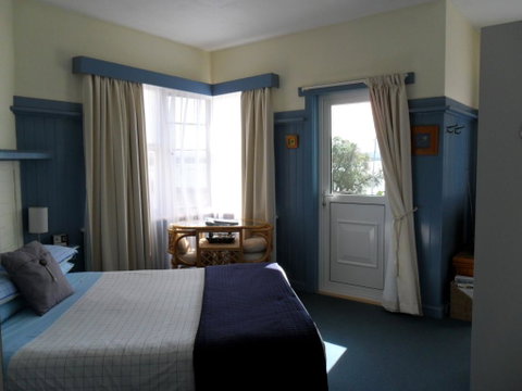 Freycinet Waters - Accommodation Gladstone 41
