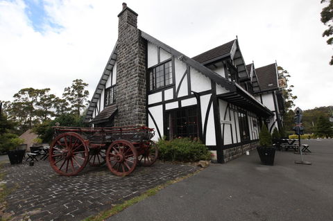 The Fox And Hounds Historic Hotel - Accommodation Gladstone 32