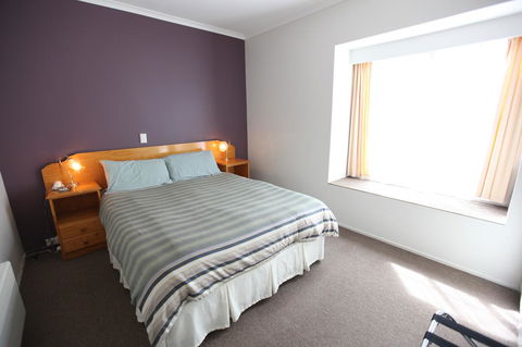 The Fox And Hounds Historic Hotel - Accommodation Gladstone 12