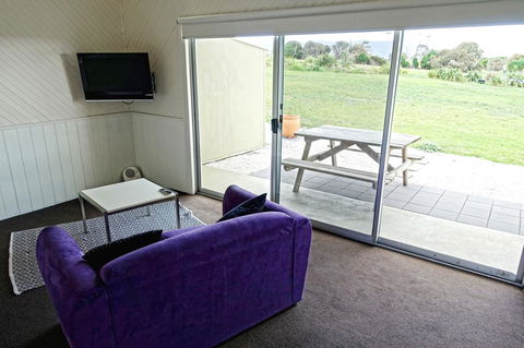 Diamond Island Resort - Accommodation Gladstone 15