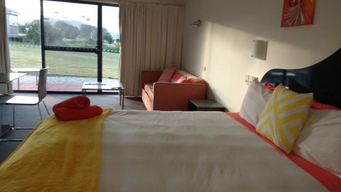 Diamond Island Resort - Accommodation Gladstone 25