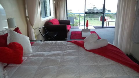 Diamond Island Resort - Accommodation Gladstone 39