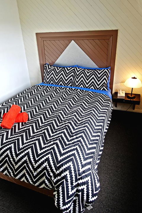 Diamond Island Resort - Accommodation Gladstone 14
