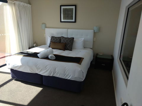 Diamond Island Resort - Accommodation Gladstone 41