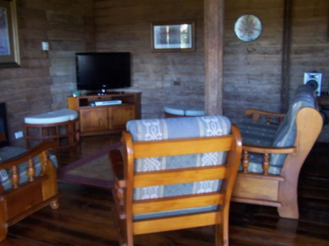 Drumreagh Cabins - Accommodation Gladstone 10