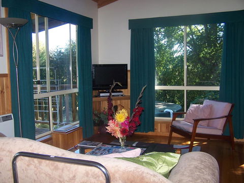 Drumreagh Cabins - Accommodation Gladstone 29