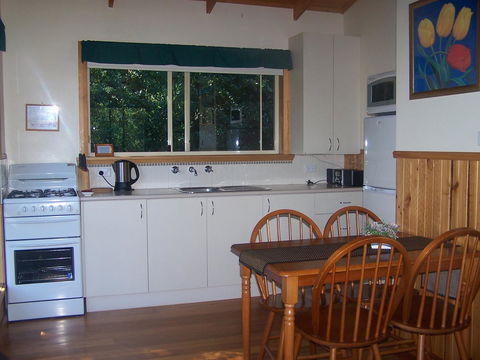 Drumreagh Cabins - Accommodation Gladstone 28