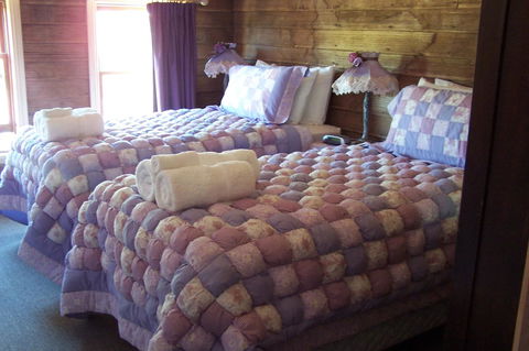 Drumreagh Cabins - Accommodation Gladstone 16