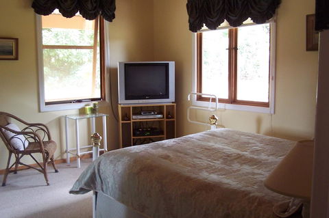 Drumreagh Cabins - Accommodation Gladstone 12