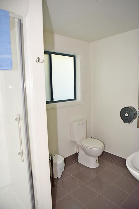 Bicheno Backpackers - Accommodation Gladstone 0