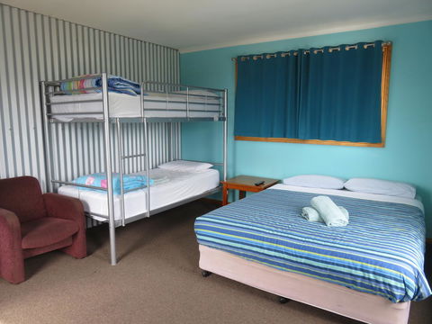Bicheno Backpackers - Accommodation Gladstone 27