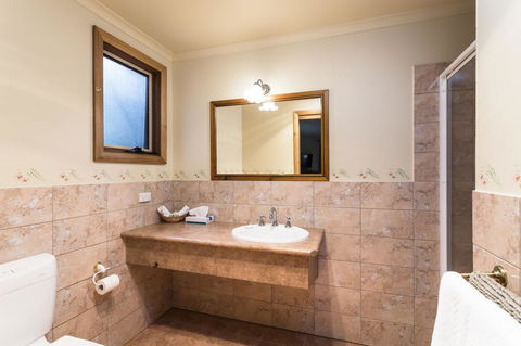 Cradle Forest Inn - Accommodation Gladstone 19