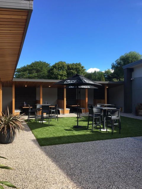 Risdon Brook Hotel - Accommodation Gladstone 5