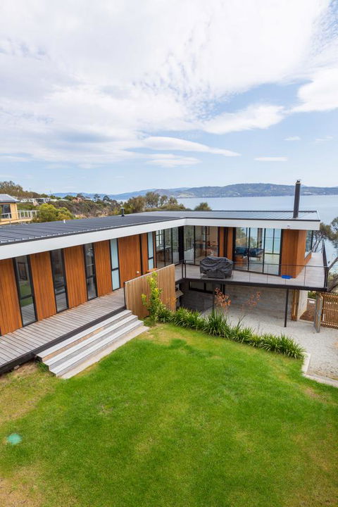 Blessington Beach Retreat - Accommodation Gladstone 39