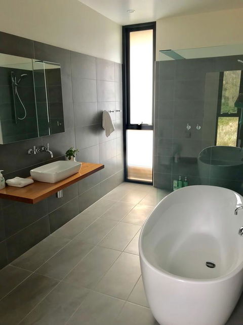 Blessington Beach Retreat - Accommodation Gladstone 19