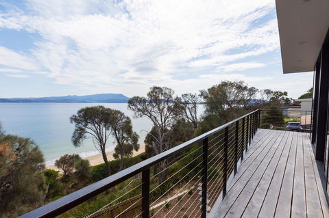 Blessington Beach Retreat - Accommodation Gladstone 31