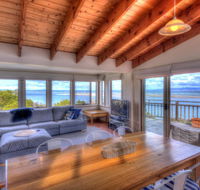 The Strand  On the edge of the beach - Accommodation Gladstone