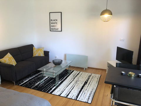 Studio SixA ... A Haven In The Heart Of Hobart - Accommodation Gladstone 3