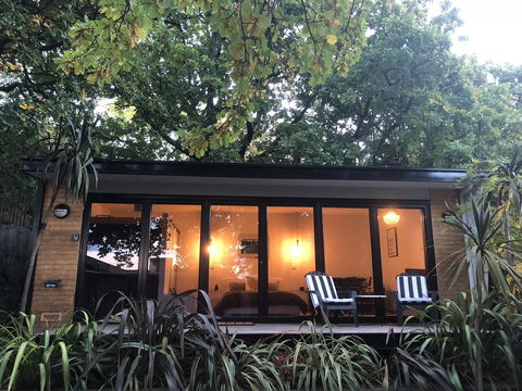 Studio SixA ... A Haven In The Heart Of Hobart - Accommodation Gladstone 0