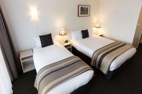 Shoreline Hotel - Accommodation Gladstone 23