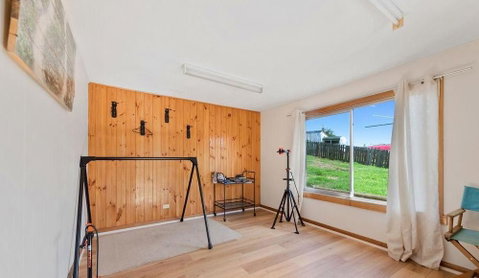 Return To Sender Lodge - Accommodation Gladstone 9
