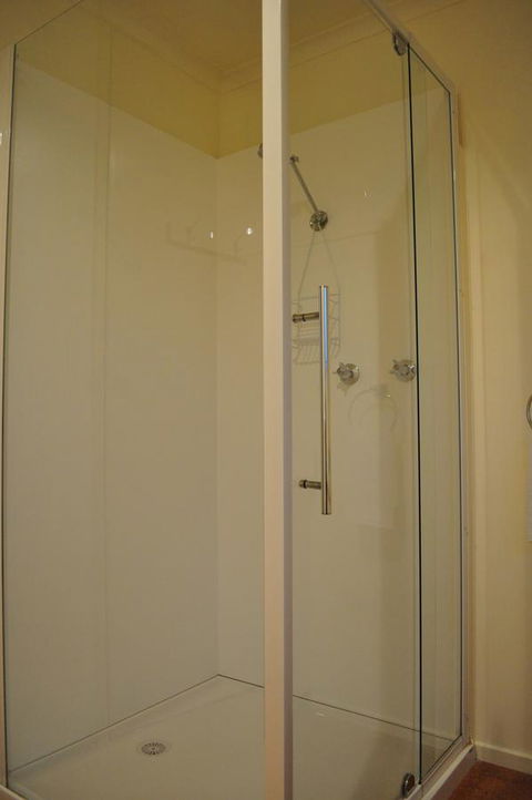 GreenGate Cottages - Accommodation Gladstone 8