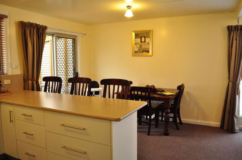 GreenGate Cottages - Accommodation Gladstone 17