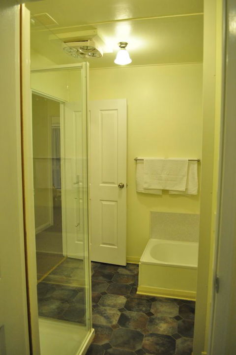 GreenGate Cottages - Accommodation Gladstone 28
