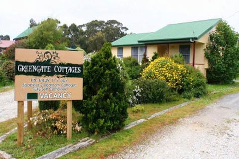 GreenGate Cottages - Accommodation Gladstone 1