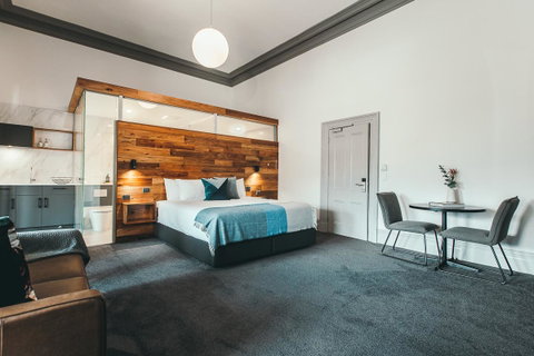 Maylands Lodge - Accommodation Gladstone 4