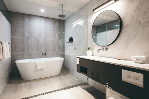 Maylands Lodge - Accommodation Gladstone 36