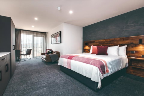 Maylands Lodge - Accommodation Gladstone 37