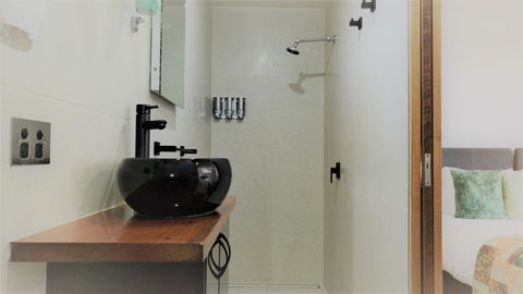 Malting Lagoon Guest House And Brewery - Accommodation Gladstone 4