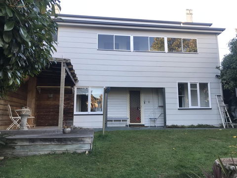 Maple Cottage - Accommodation Gladstone 9