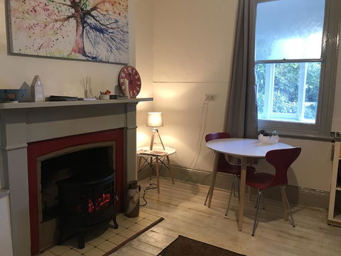 Maple Cottage - Accommodation Gladstone 11
