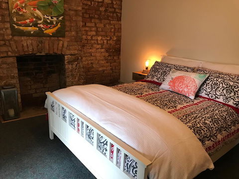 Maple Cottage - Accommodation Gladstone 4
