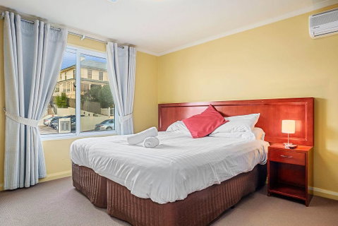 Apartment 104 - Accommodation Gladstone 1