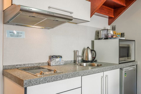 Apartment 104 - Accommodation Gladstone 3