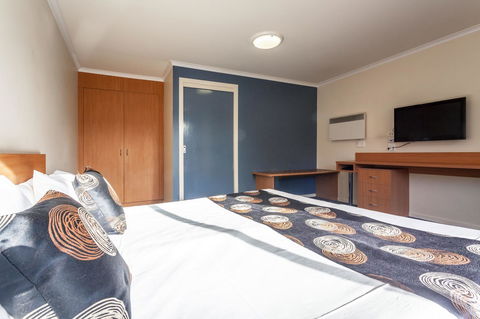 Black Buffalo - Accommodation Gladstone 3