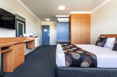 Black Buffalo - Accommodation Gladstone 4