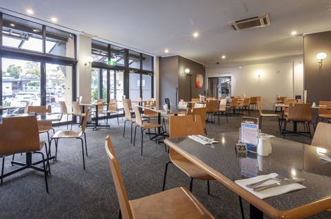 Black Buffalo - Accommodation Gladstone 21