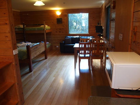 Cradle Highlander - Accommodation Gladstone 33