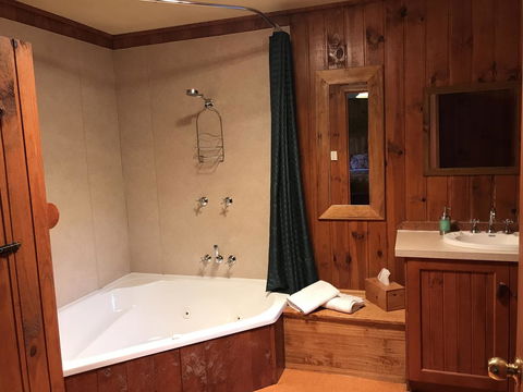 Cradle Highlander - Accommodation Gladstone 26
