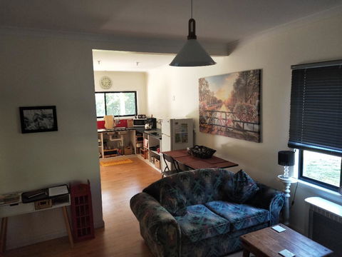Wanderlust Cottage - Accommodation Gladstone 6