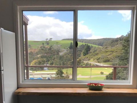Derby Digs Cottage - Accommodation Gladstone 8