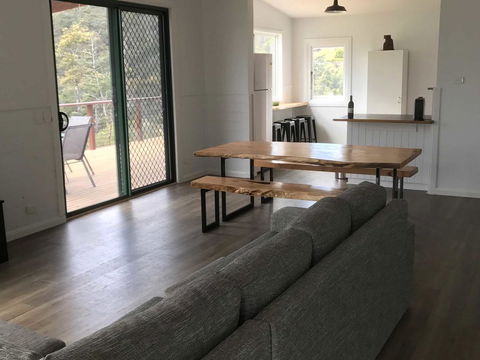 Derby Digs Cottage - Accommodation Gladstone 4