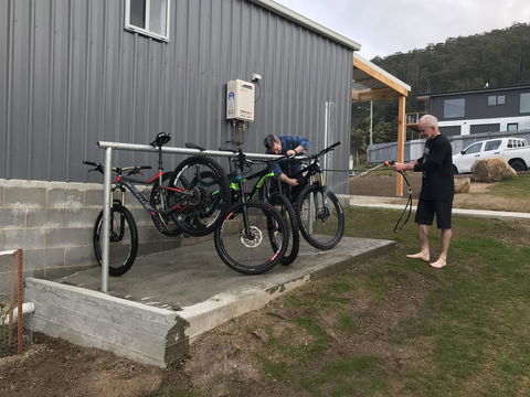 Derby Digs Cottage - Accommodation Gladstone 13